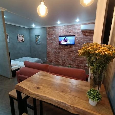 Квартира Бизнес -Класса В Ста Метрах От Городского Парка ペトロパブロフスク エクステリア 写真